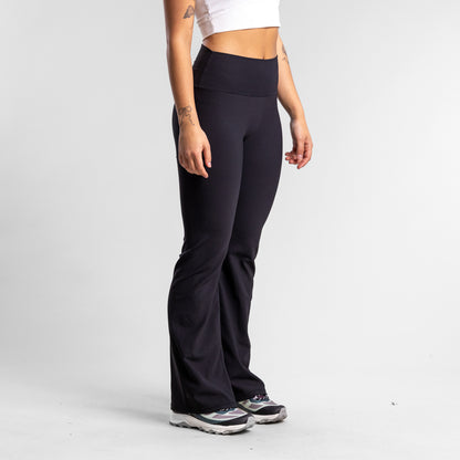 Agile Flared Legging Women's BLACK