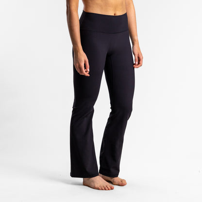 Agile Flared Legging Women's BLACK