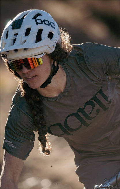 Women's Traverse Capsize Jersey - Army Green - ilabb